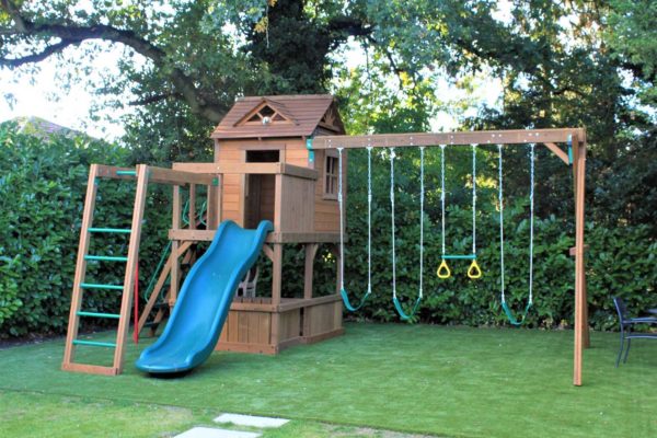 Artificial lawn for children's play area